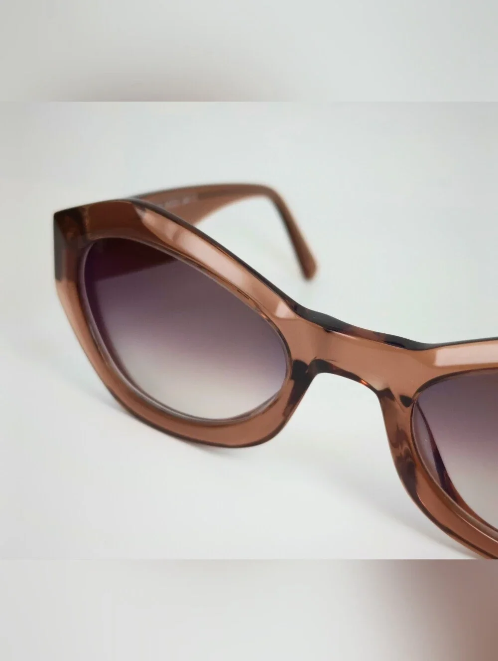 Francois. Smoke pink Cat-Eye Women's Eyewear. Faceted Front.